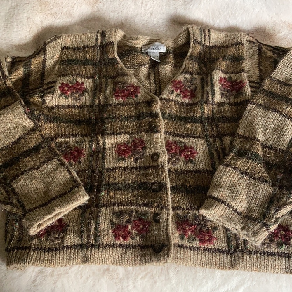 Vintage wool sweater size M